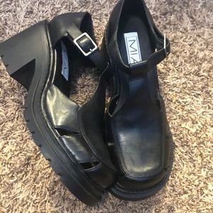 MIA 90’s y2k 8 chunky sandals